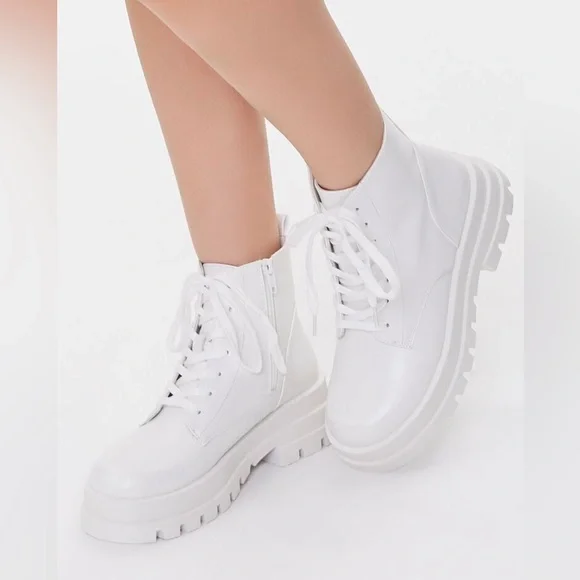 Forever 21 faux leather boots 5.5 , ( Not Available ) - Picture 6 of 6